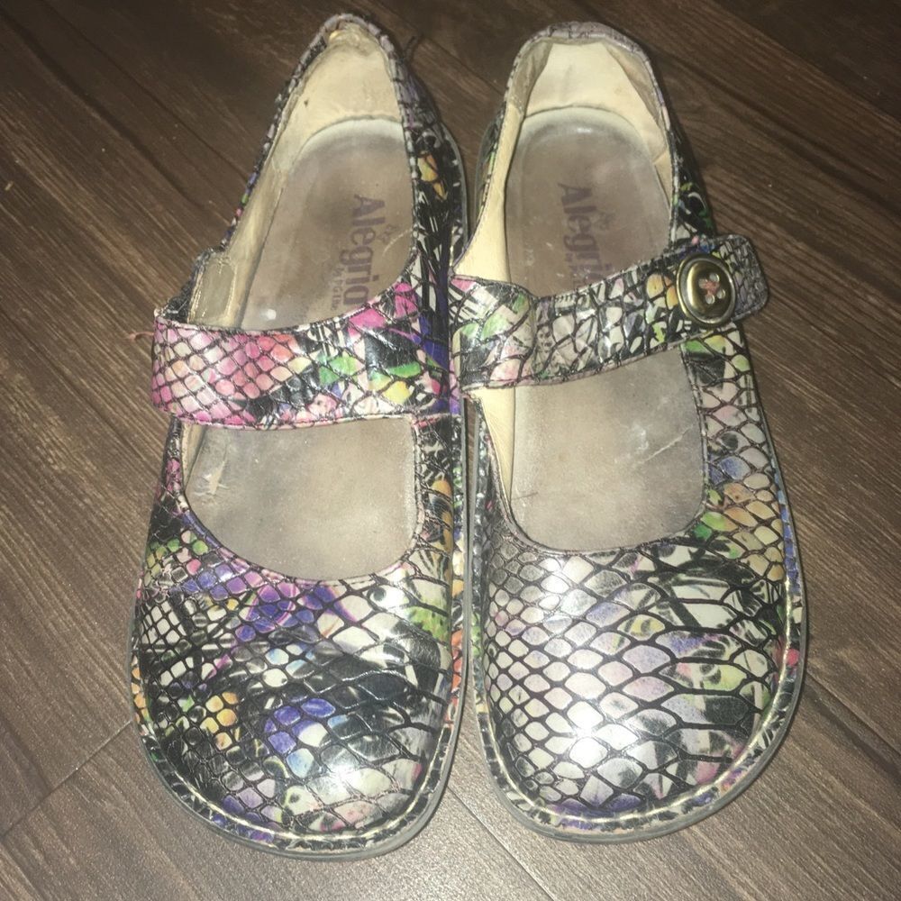 Alegria floral mermaid Mary Jane nursing clogs